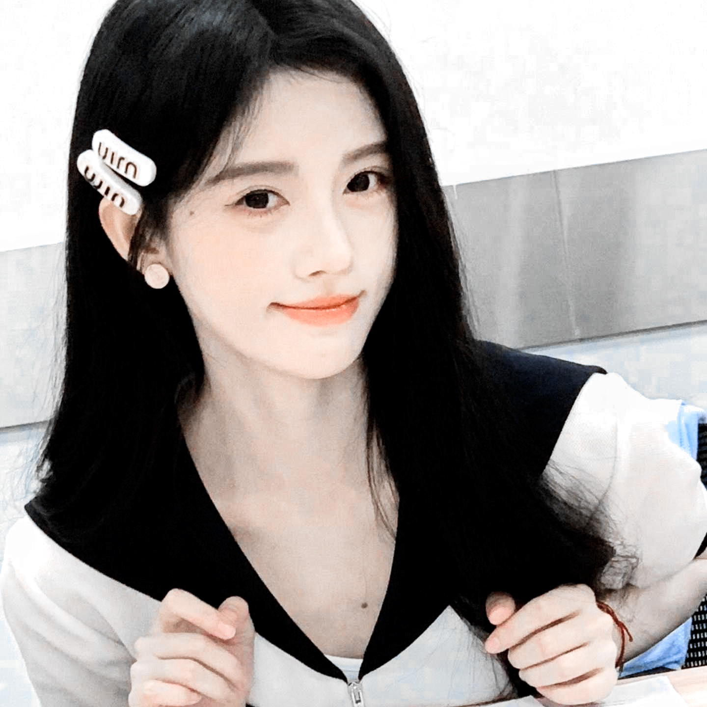 jjy鞠婧祎来战jjy鞠婧祎阿黛心脏共振在一千束鲜花的骨骼里