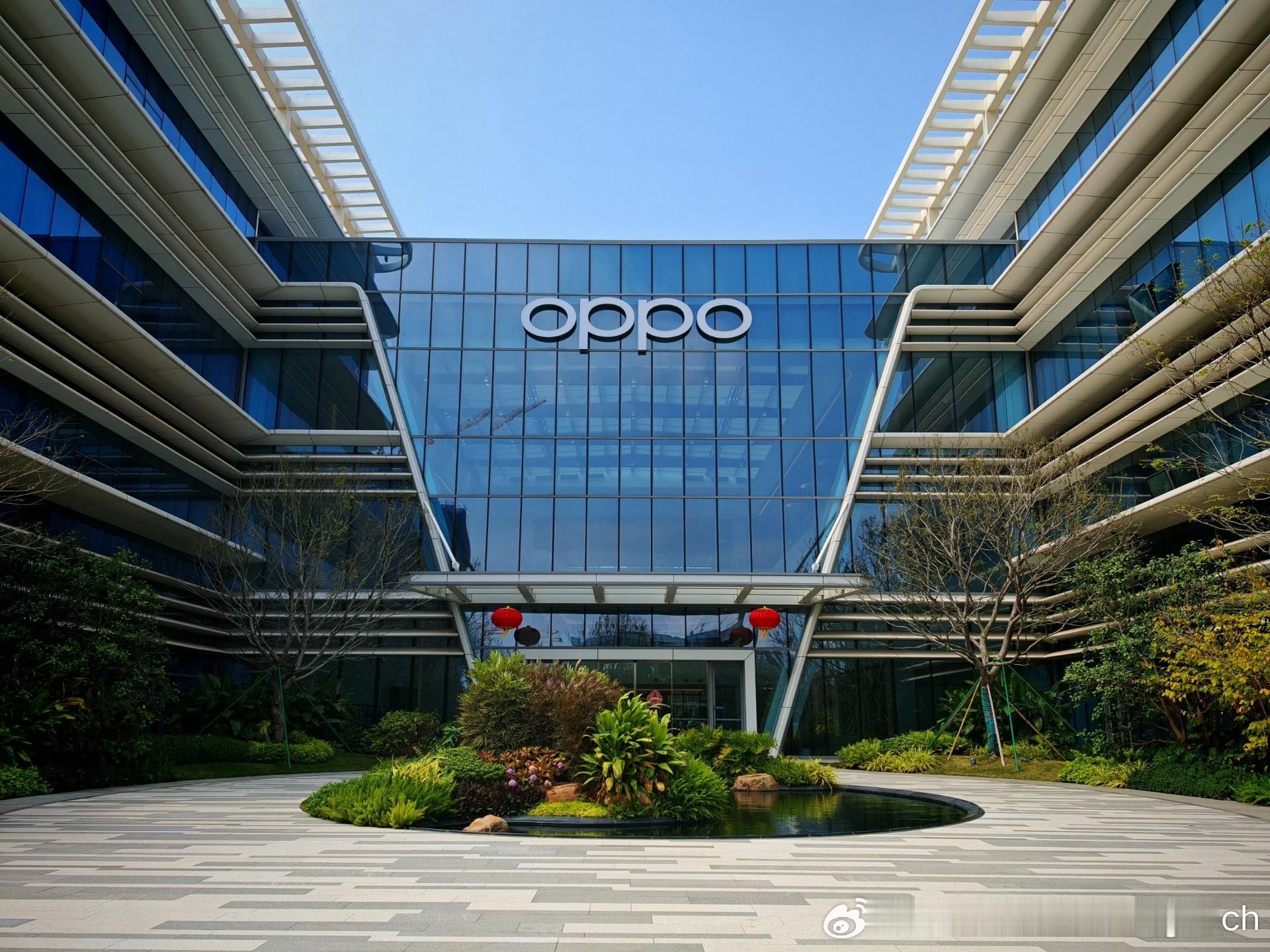 【曝OPPO抢先布局四曲面新机截胡iPhone20周年纪念版】外媒爆料OPPO下