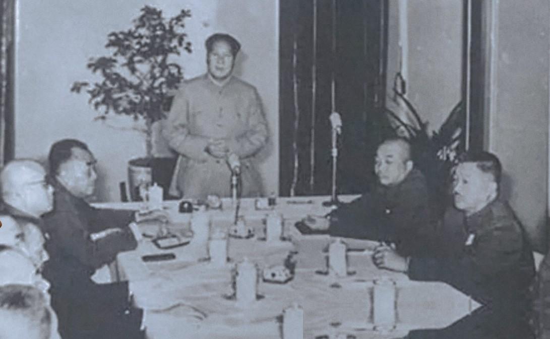 开局就要去碰全世界最强的霸主，放谁身上都得直冒冷汗。当年抗美援朝前夕，劝阻的声音