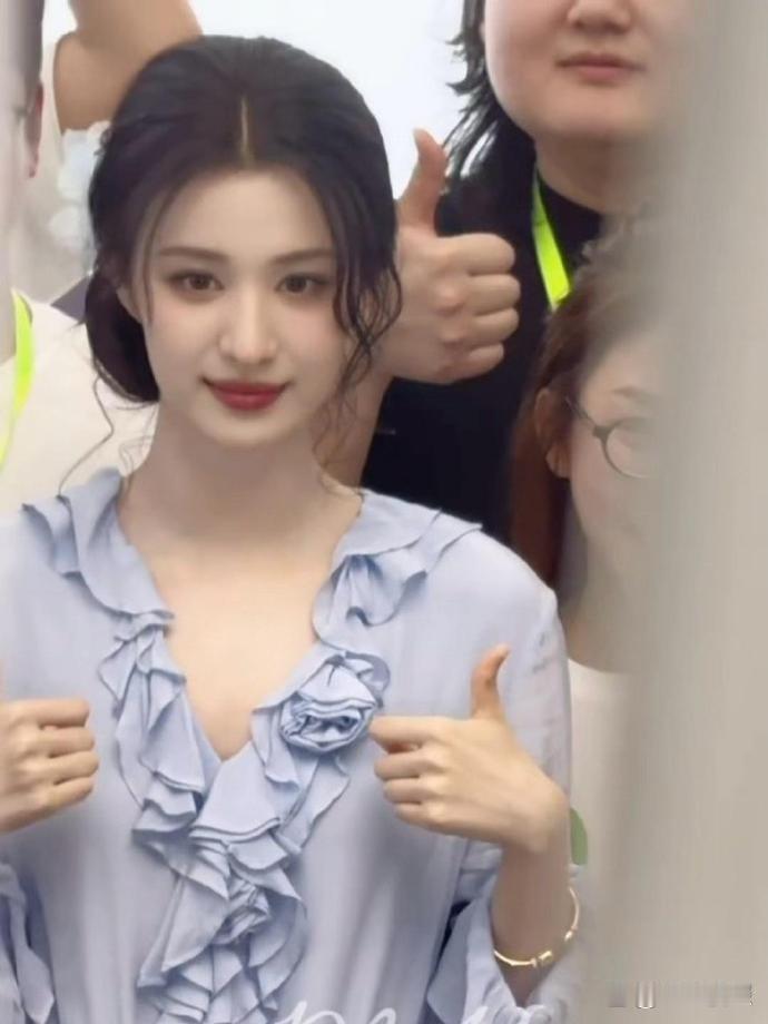 王楚然真是美人胚子，这身材美貌完全不输当年的刘亦菲！ 