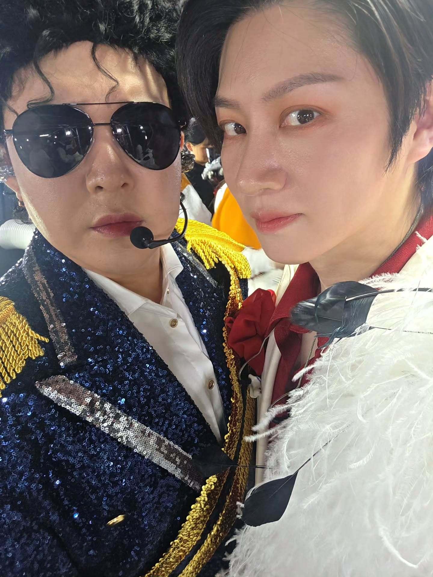 “CB百蓝_。260409金希澈 IG更新：到SUPER SHOW 11再见..