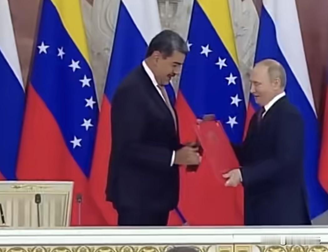 委内瑞拉抱俄罗斯大腿，南美这盘棋，美俄又杠上了！

11月1日，根据美媒消息，委