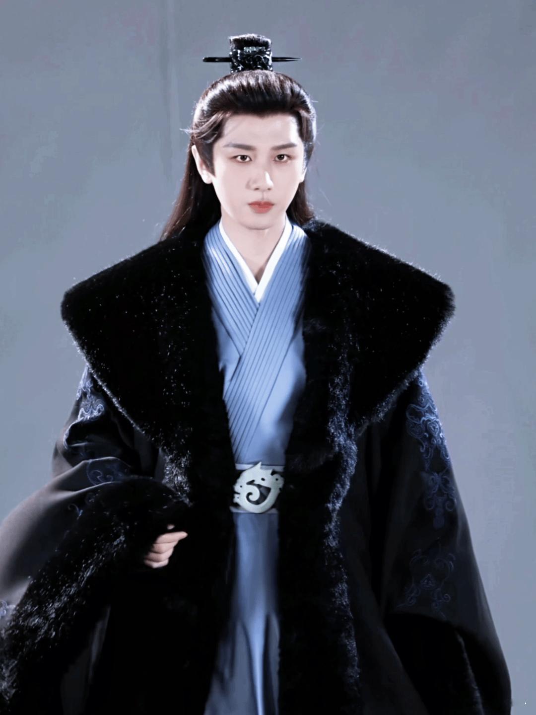 这身黑色大氅剧里没见过，只在海报和宣传里见过谢淮安到底死没死？成毅  | 长安二