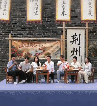 起猛了李白杜甫祝我高考顺利谁上学的时候没背过李杜的诗啊，不得不说现在的送福活动是