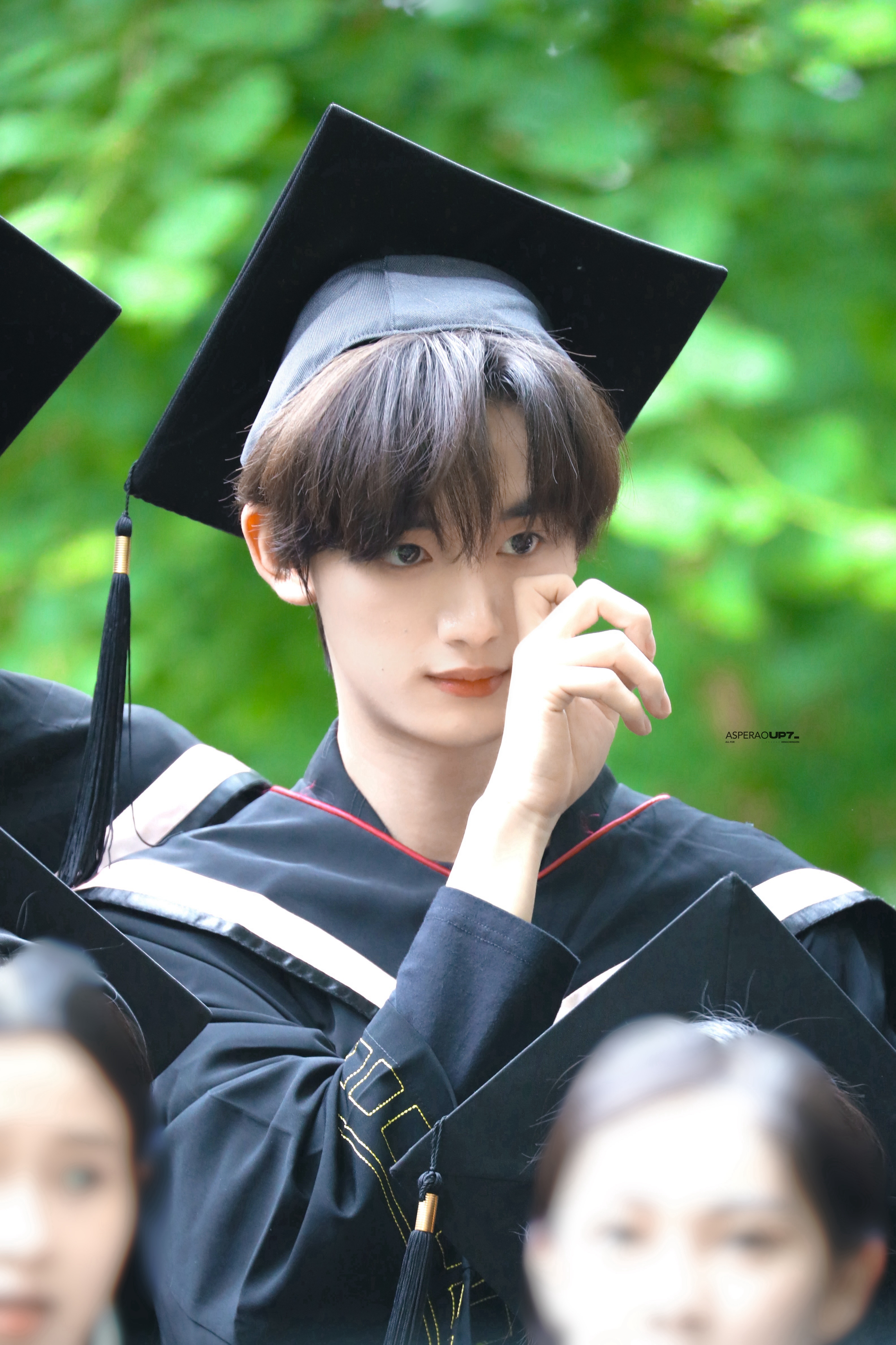 丁程鑫毕业 🌟丁程鑫北电毕业合照 亲爱的小孩儿 不要毕业好不好🎓 今日星拍放