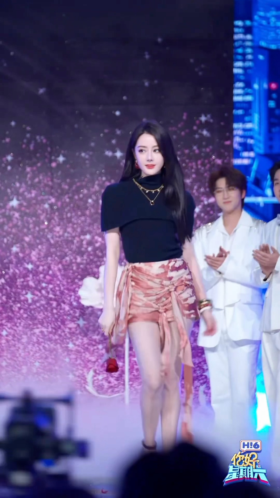 迪丽热巴丨姐姐走进我心里了 迪丽热巴白日提灯开播15个联名 周柯宇宣传迪丽热巴白