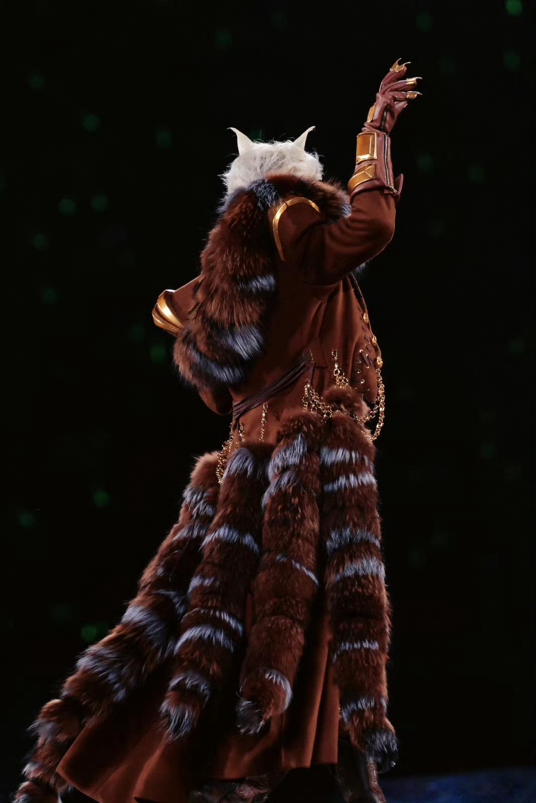 薛之谦万兽之王完全是Top级别沉浸式舞台感染力拉满，唱腔极具张力，这首万兽之王妥