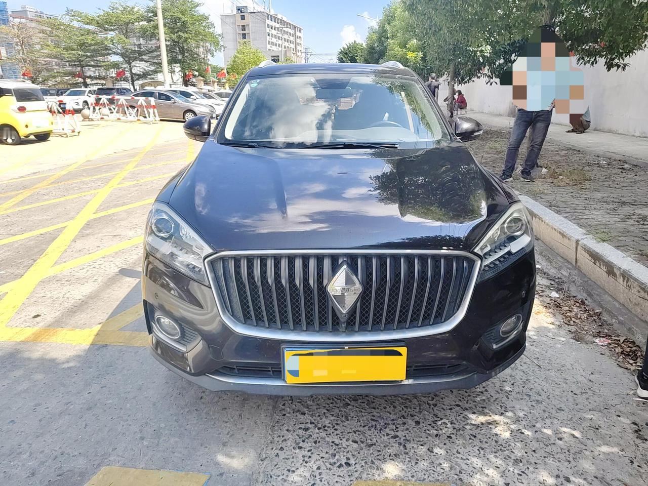 德系四大豪车之一，开了七年的宝沃BX7只值两万？
前两天验了一台宝沃BX7，20