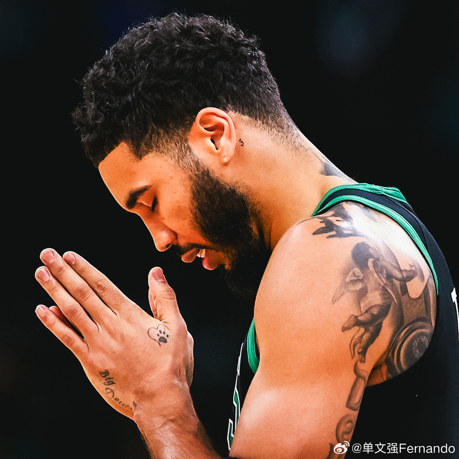 波士顿凯尔特人117-112孟菲斯灰熊！全场抢爆篮板，第四节几波进攻篮板二次进攻