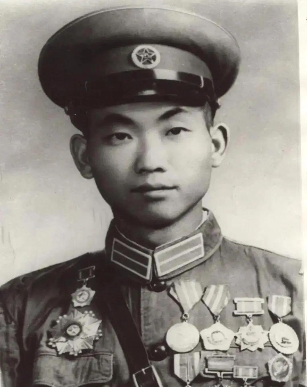 1952 年 11 月 5 日，北纬 38°17′，东经 127°04′，朝鲜金