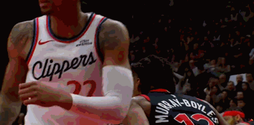 猛龙挑战出界 ！！ 