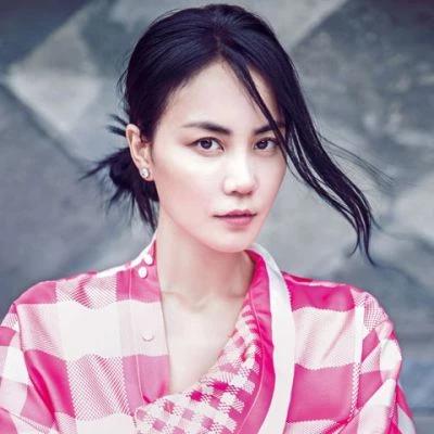 谢贤遗产传闻一出，王菲又被拉来比较。
 
7月20日，谢霆锋和谢婷婷公开了父亲谢