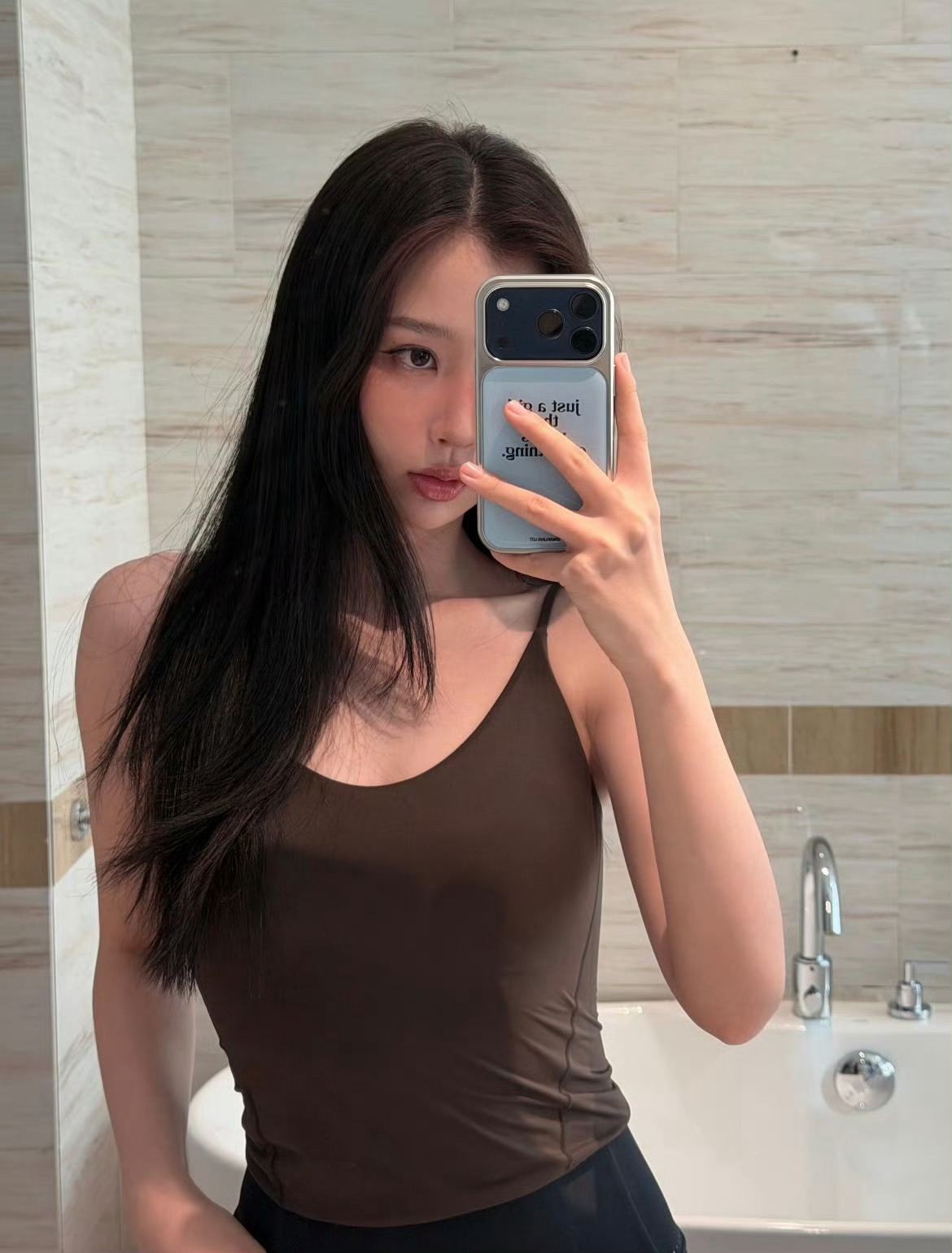 虞书欣今日份神图无法不看女神的腰 虞书欣的身材气质简直太好了 被女神的好状态给沦