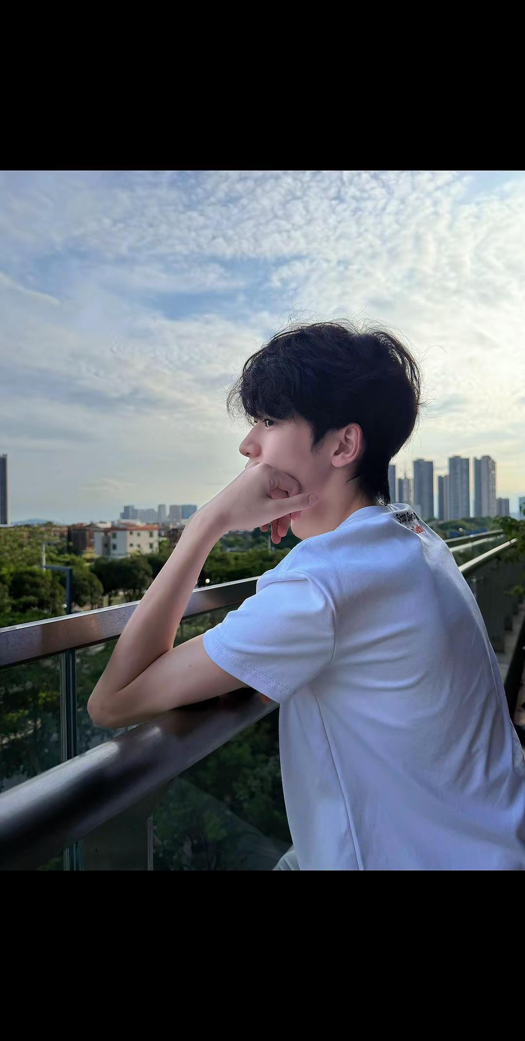 关于我们 我只想说 简单一句 就是爱你