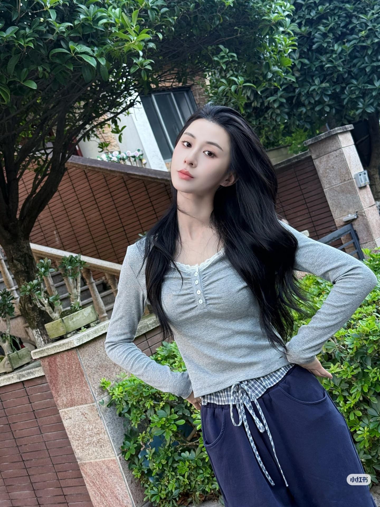 关芯 说给关芯听 话说，芯芯呀，当你听到我说要掐你脖子时，你是何种心情？有没有那