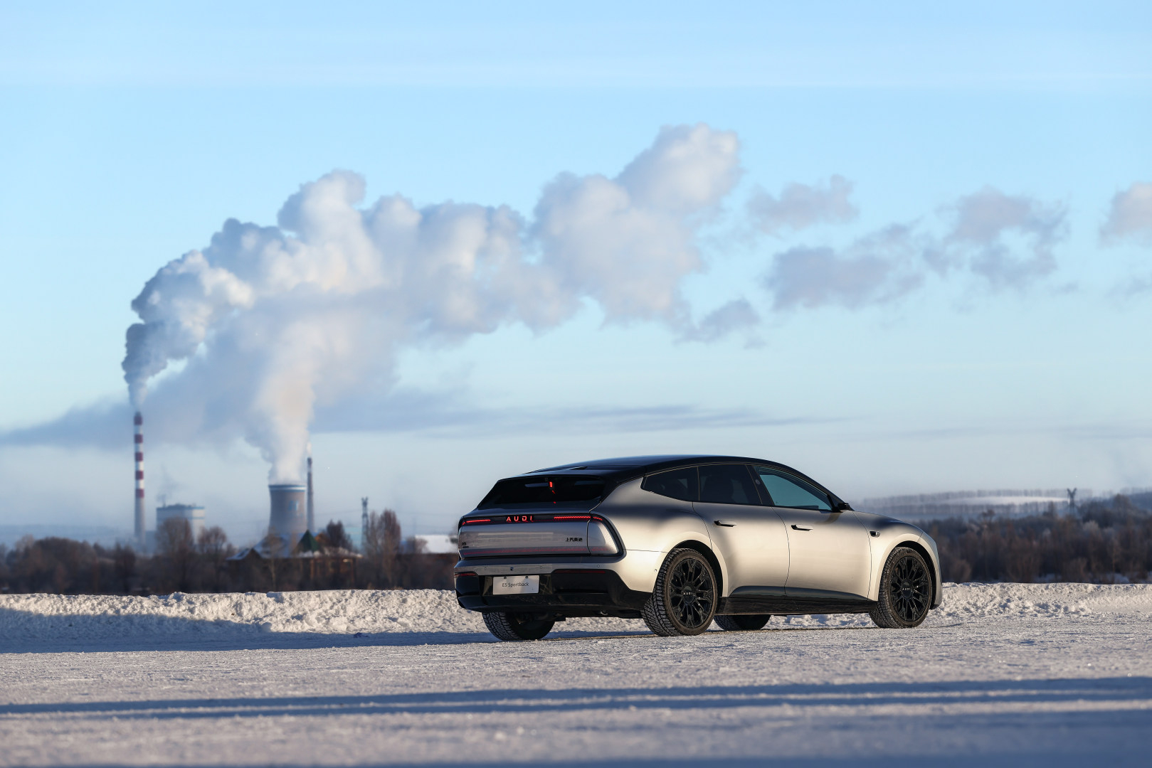 试驾开出了神仙盲盒很多人问我，奥迪E5最近风很大，开起来怎么样，今天去店里深挖了