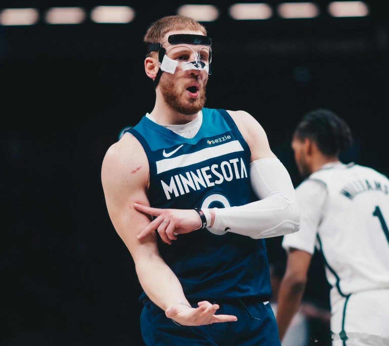 马刺森林狼G6伤病出炉！马刺这边——全员健康均可出战比赛！森林狼这边—— 迪文琴
