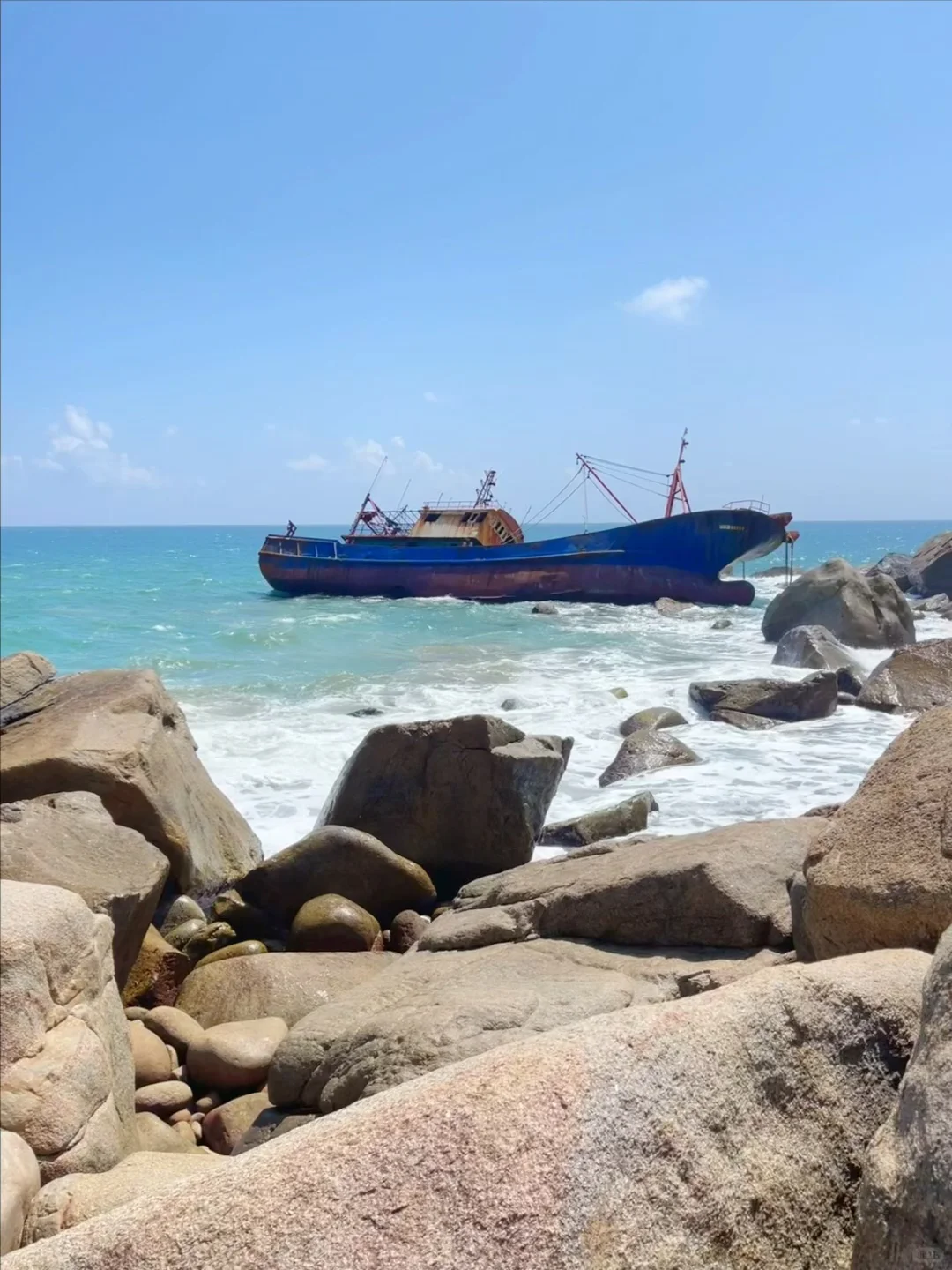 陵水沉船湾🚢海岸线小探险｜用户外去班味