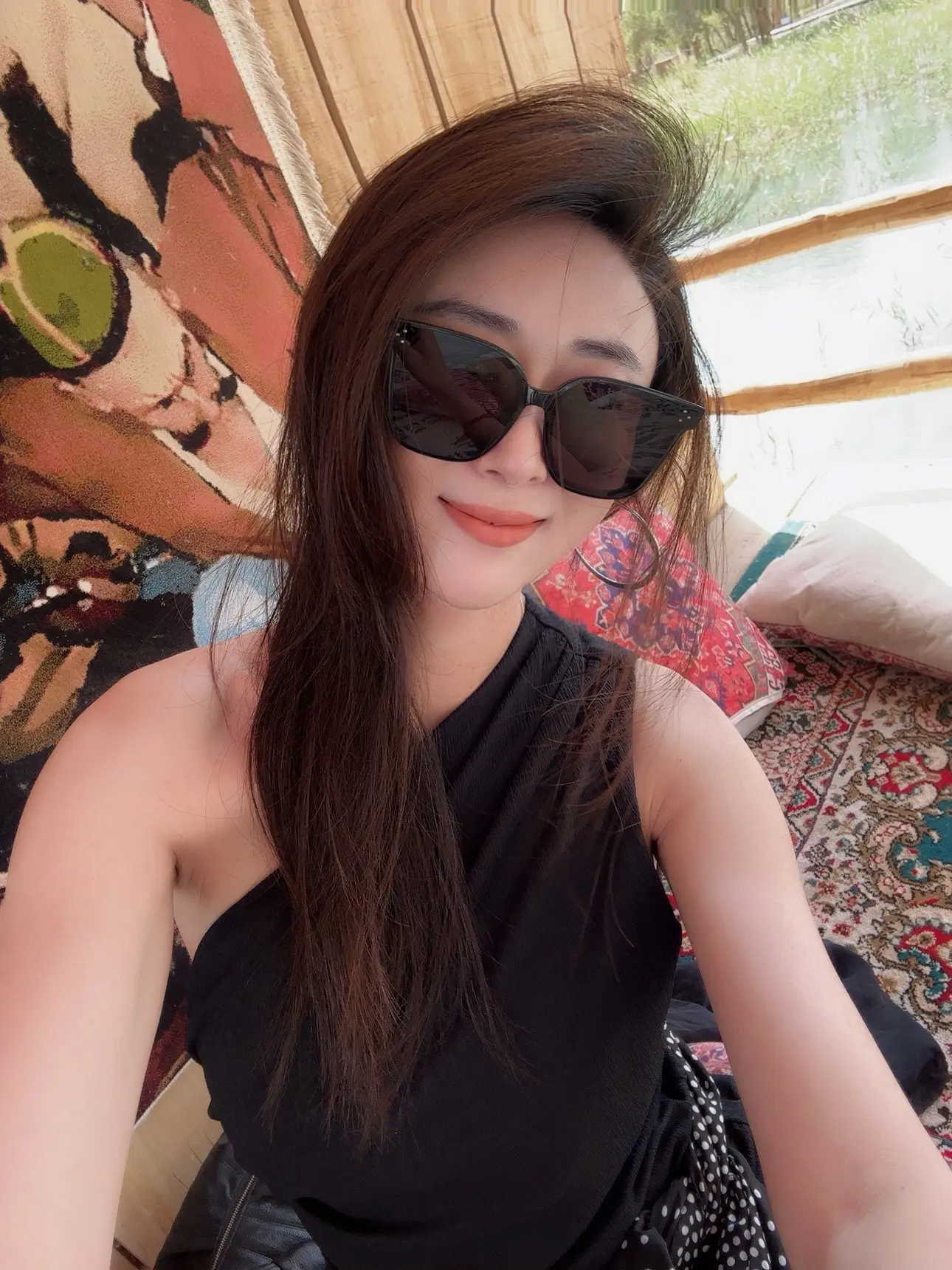 每个人都在寻找走丢了的自己，前半生慌慌张张，后半生跌跌撞撞，人潮汹涌中...