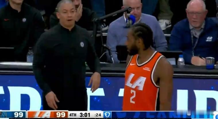 克莱汤普森末节6记三分球114比110独行侠浇灭快船！快船替补仅得5分！快船输掉