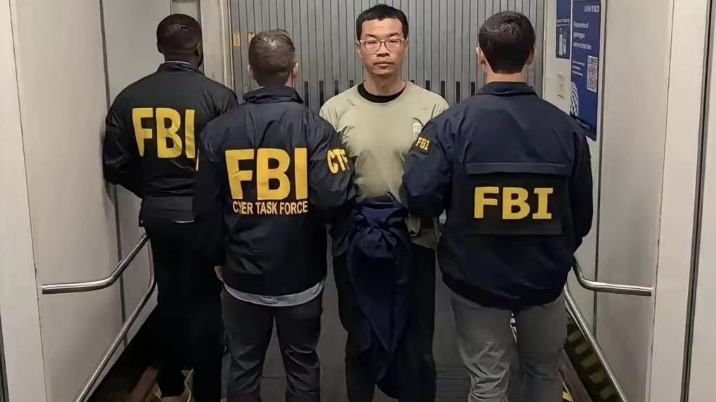 徐泽玮事件错失前车之鉴，应对方式令人深思
 
近期徐泽玮在海外遭遇无端拘押并被移