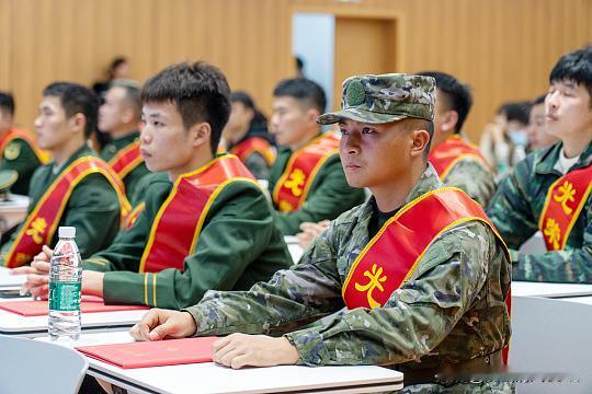 五大主流就业方向

根据你的学历、技能和职业规划，可以参考以下路径：

方向 典