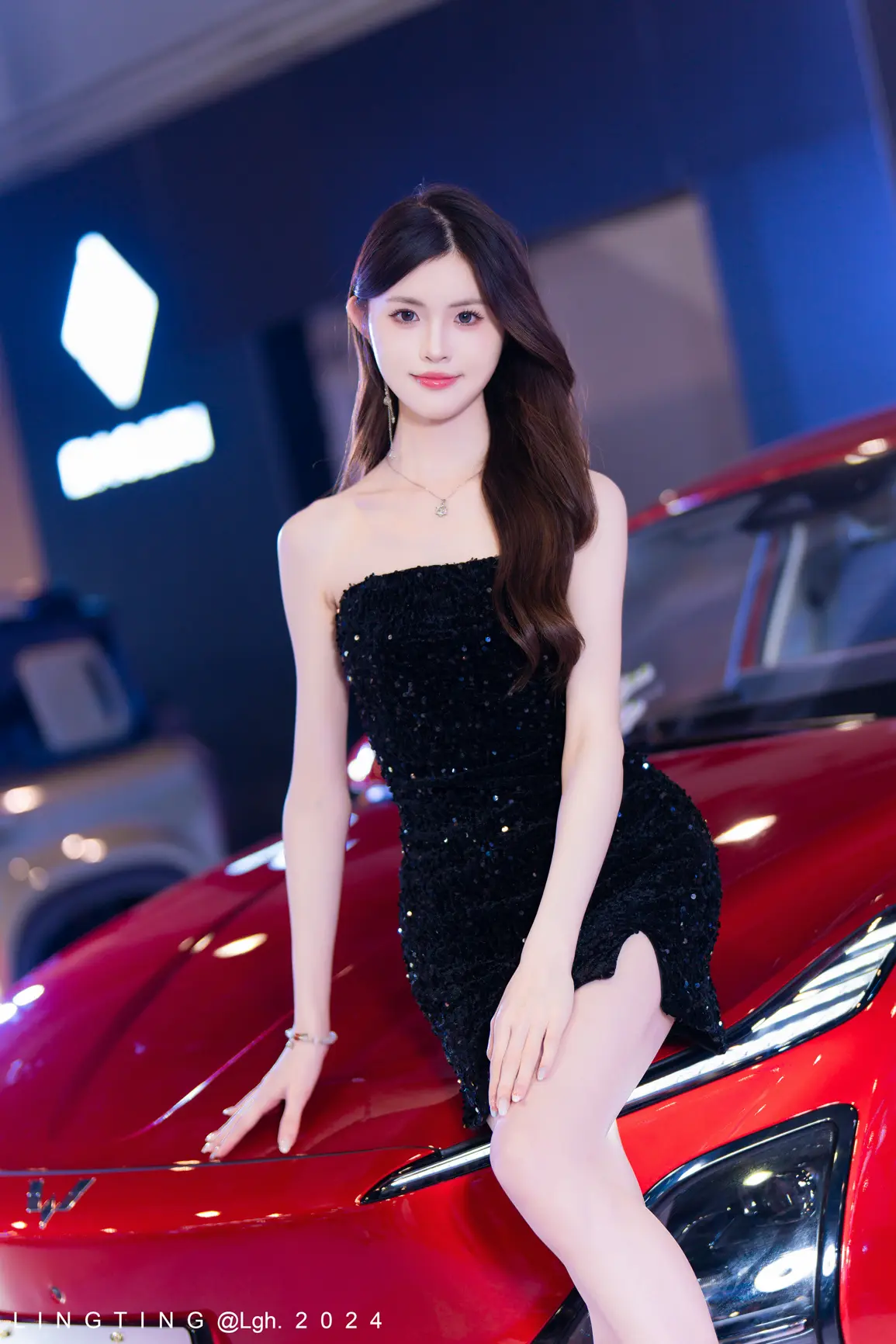 2024五一东莞车展模特：JING.