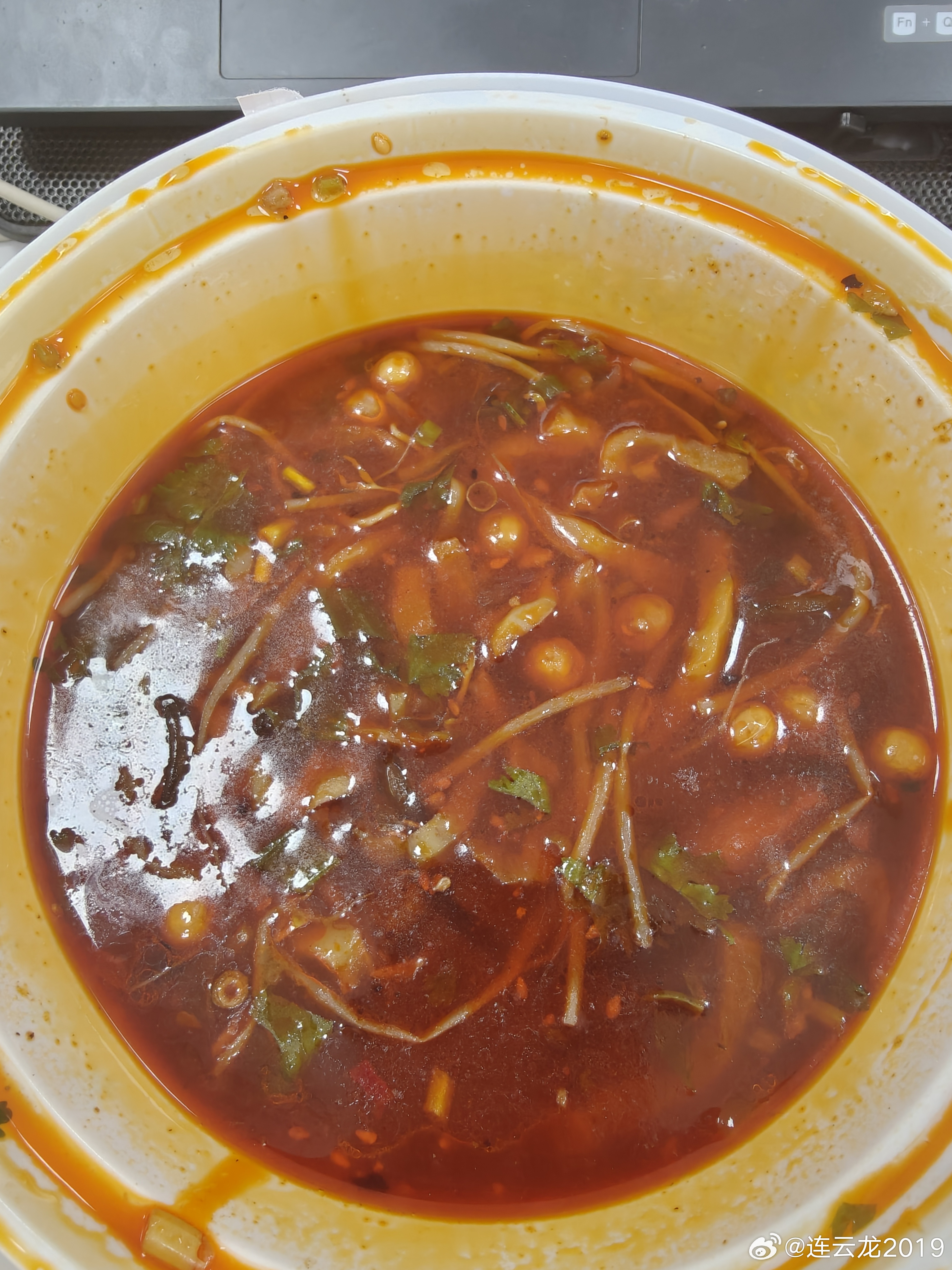 第一次点麻六记，请问他家一直这个量吗？这个鸡肉串是在？