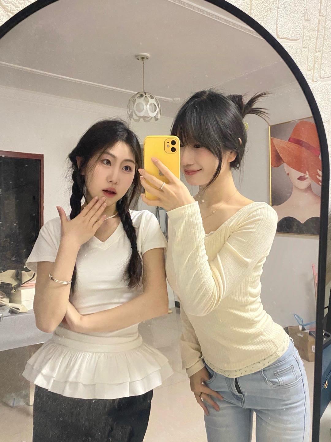 闺蜜合照  姐妹穿搭 甜妹系列 姐妹拍照姿势