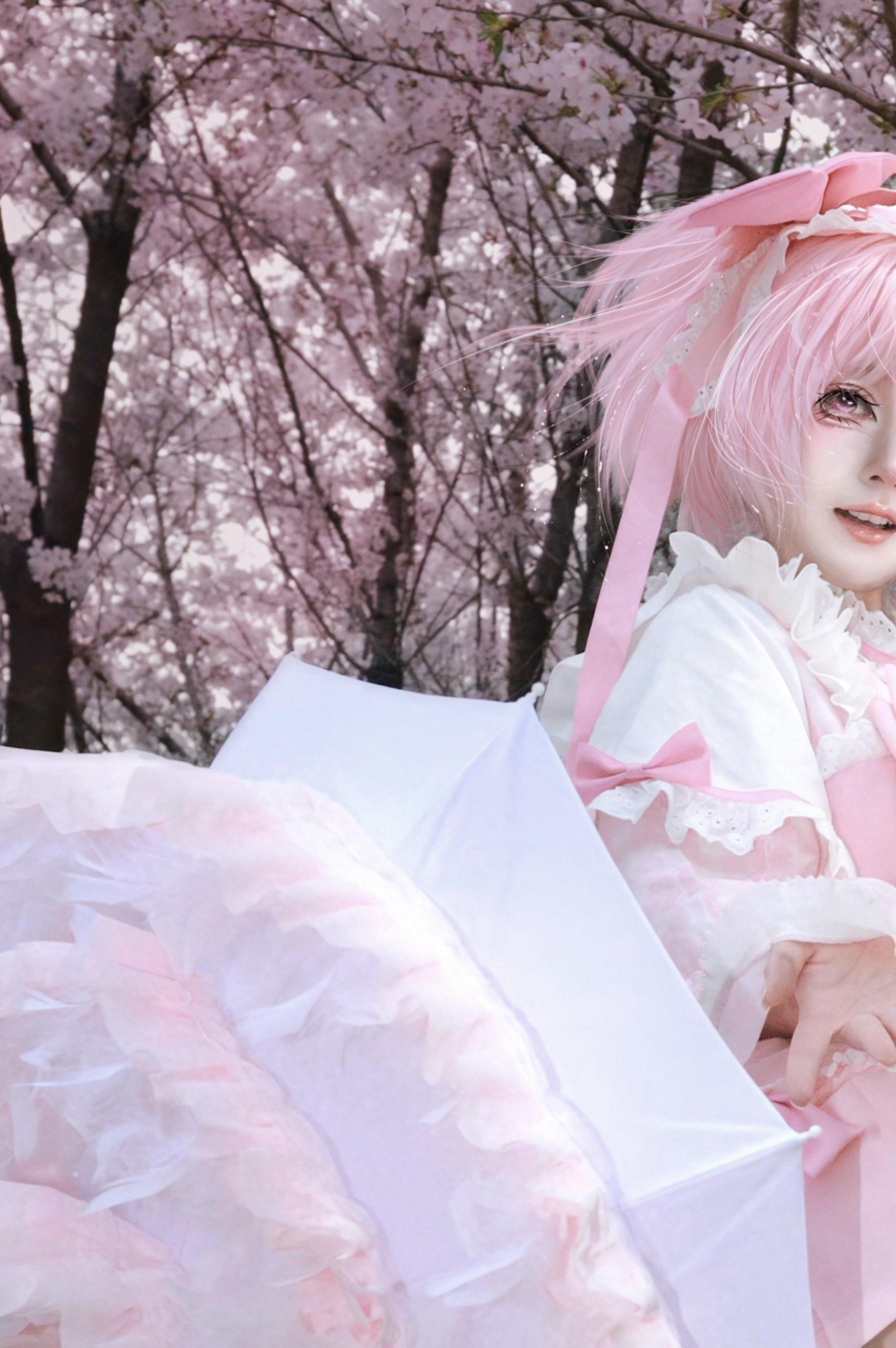 “一起去看樱花吧 小焰🌸”📷佳能200d2  镜头：适马18-35...