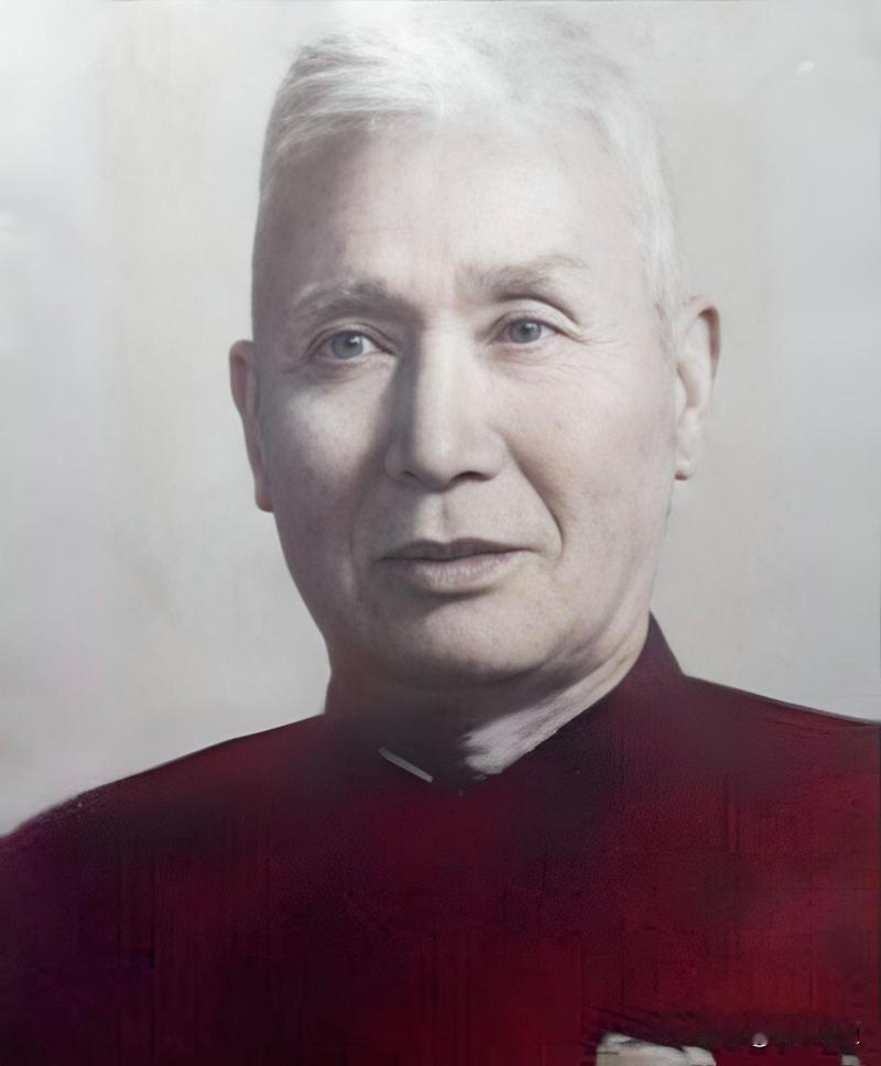 [太阳]1945年，毛主席突然收到一封极其嚣张的投诚信，而王劲哉给毛泽东主席写信