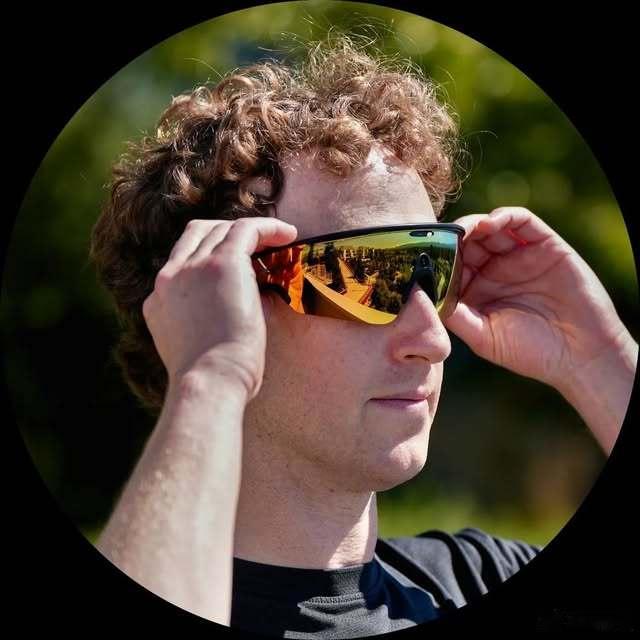 Meta新算力基建项目曝光向小扎直接汇报的高管更多了 Meta正在将算力，提升到