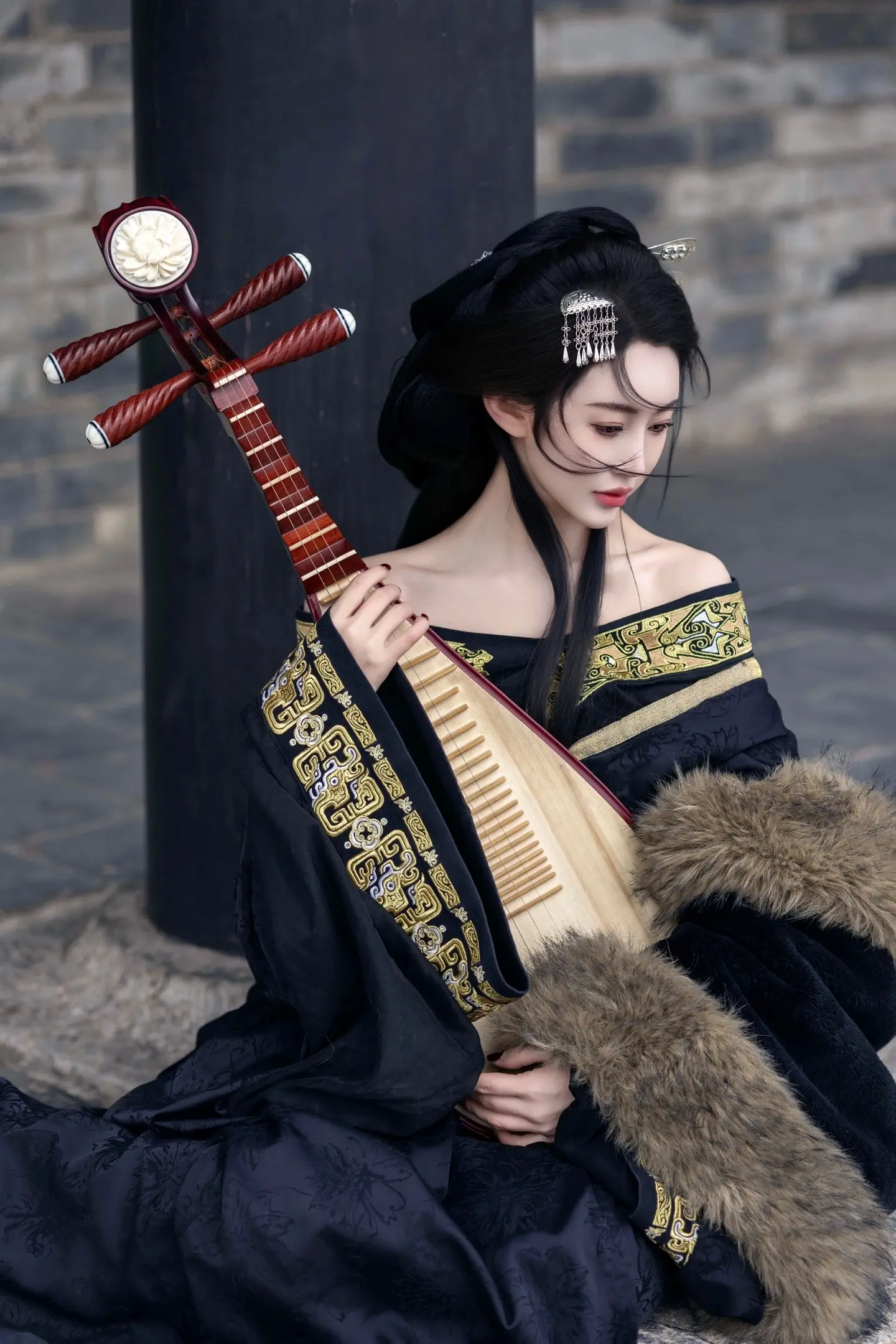 她从战国来 ……