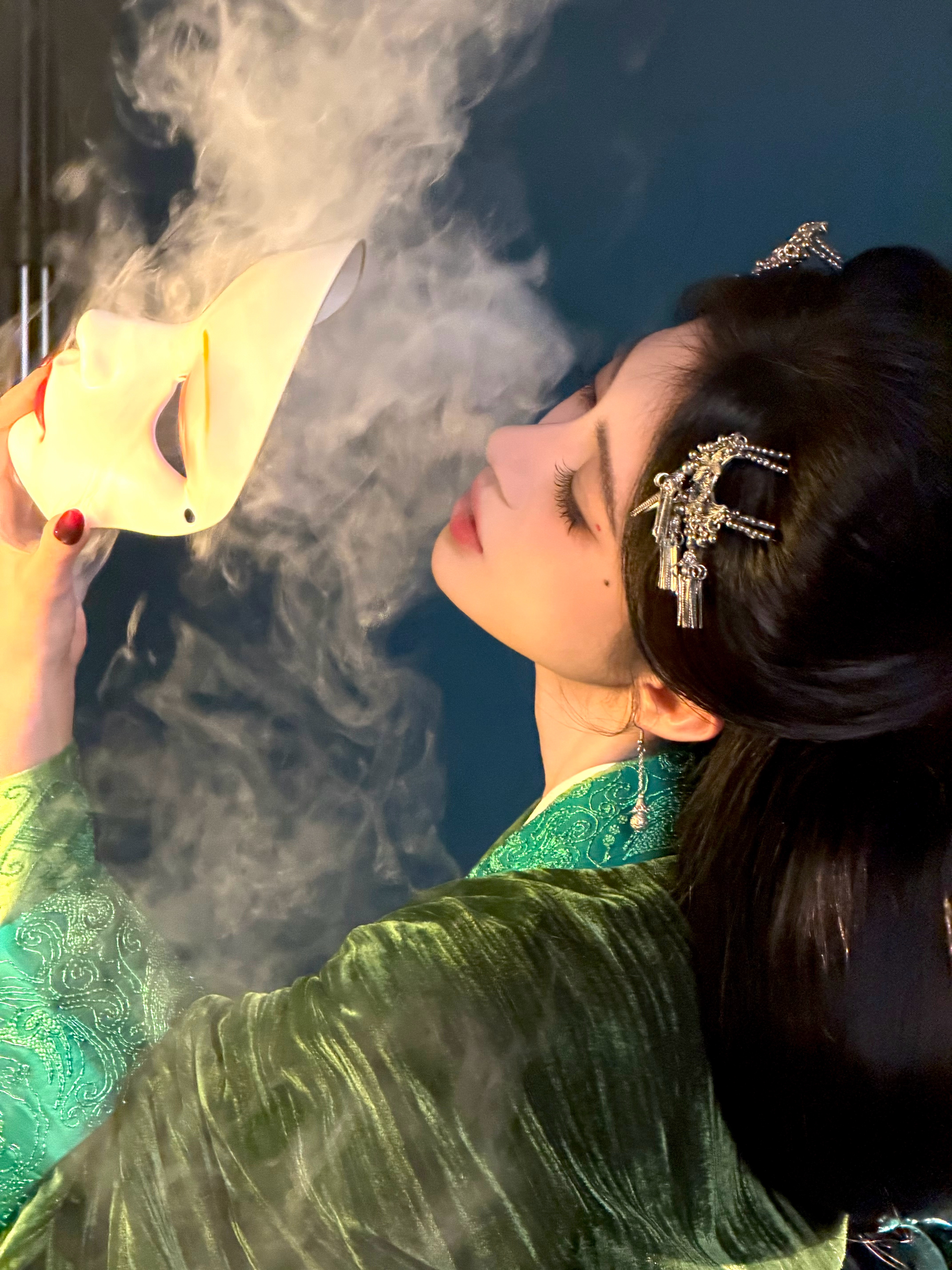 🆘！鞠婧祎每一帧好美啊！颜值这一块轻松拿捏！每晚看《月鳞绮纪》露芜衣 