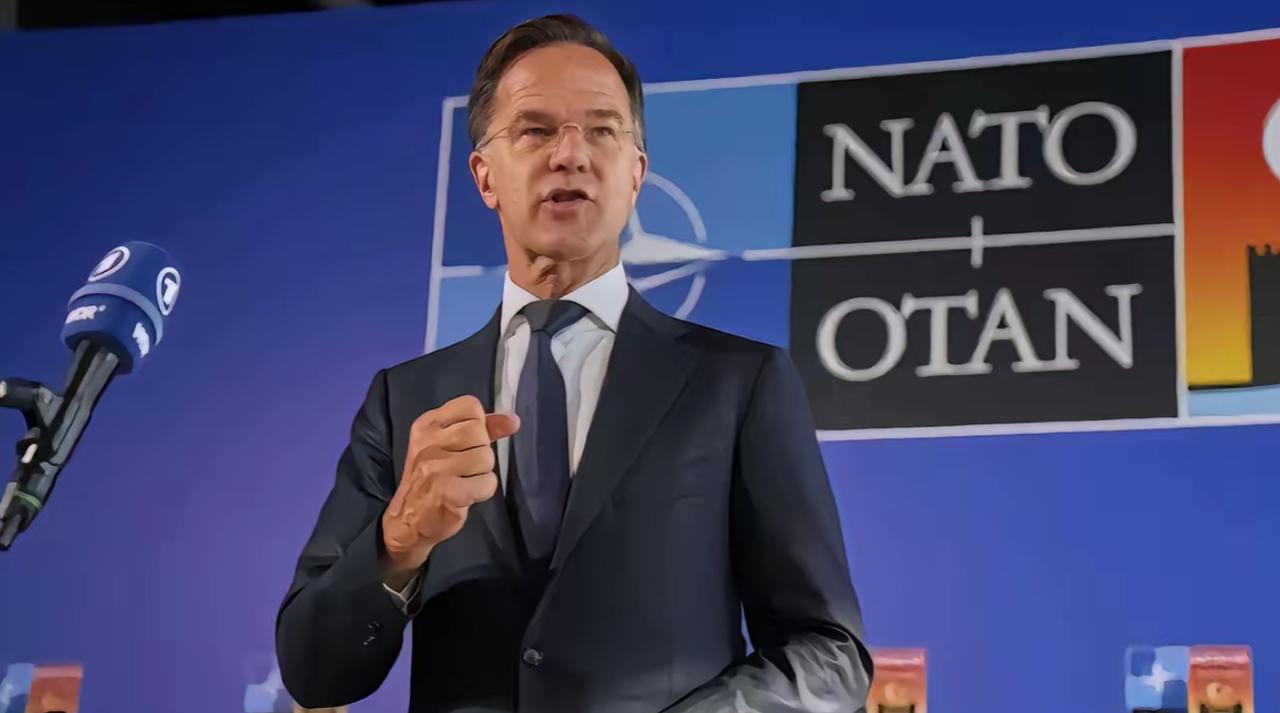 吕特这个特朗普白捡的儿子又跑到特朗普面前撒娇卖萌讨好求同情了？这头货攻击中俄不遗