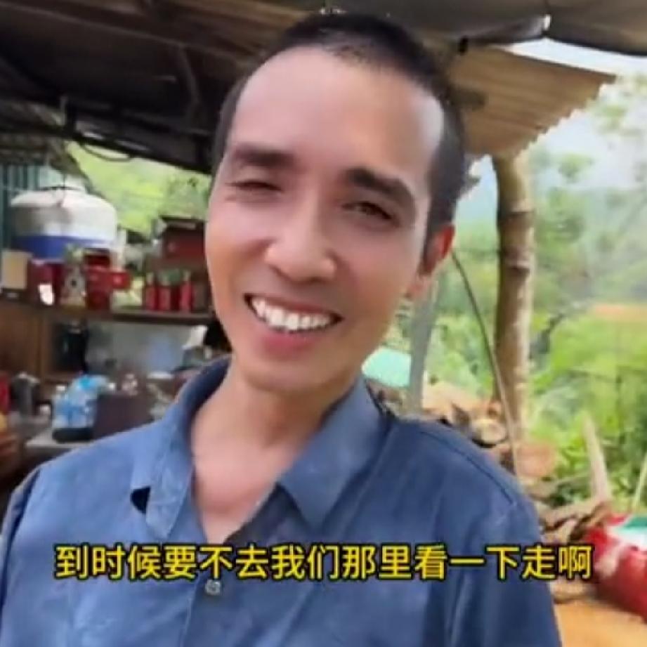 小松和秋秋在越南给五叔盖房子，这纯属是个意外。本来小松和秋秋在省城安沛建民宿，流