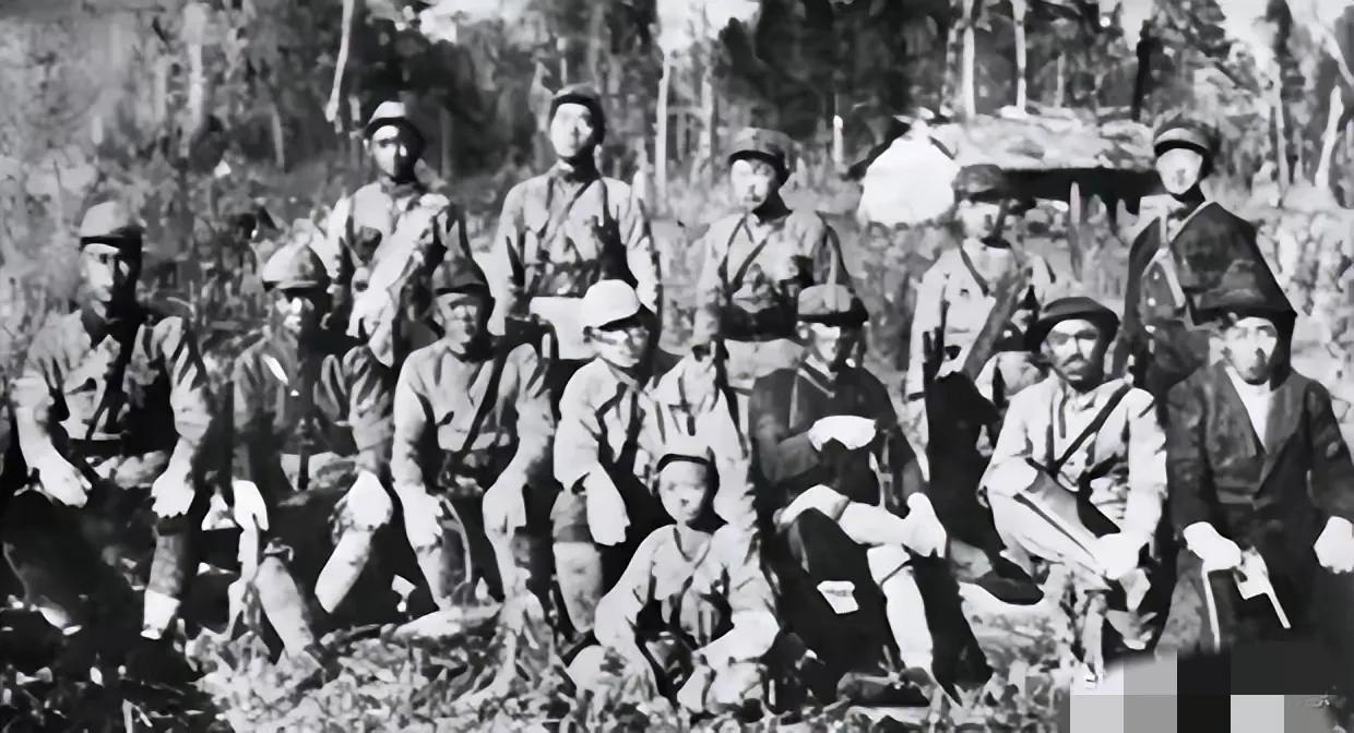 1937年，延安与东北抗联失去联系，派出数十名交通员全部神秘失踪，八年后才发现他