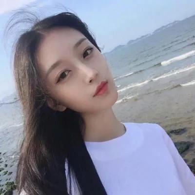 海边打卡，清新自然，少女心爆棚！海边度假少女 海边风照片 海边度假感 海边度假女