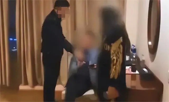 一副区长与女局长偷情被丈夫抓现行？当事人辟谣：我送酒醉女局长回家！南方某省某区副
