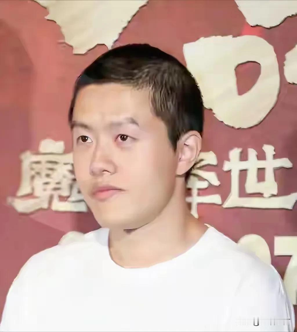 一年一度的金鸡奖又被骂上热搜了，现在金鸡奖还有以前的味道吗？

今年金鸡奖吐槽的