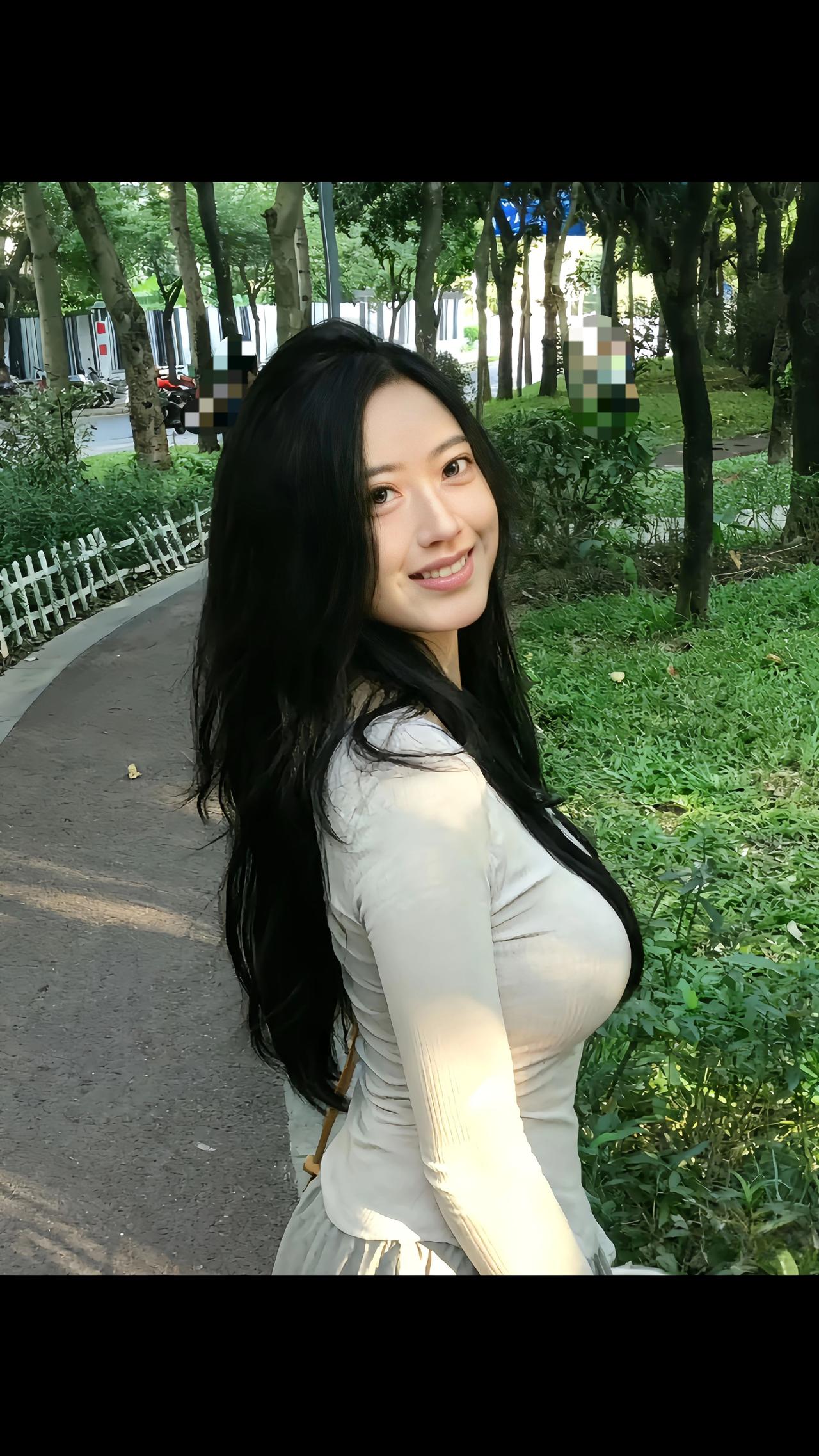 出镜人@窝爱椰子鸡