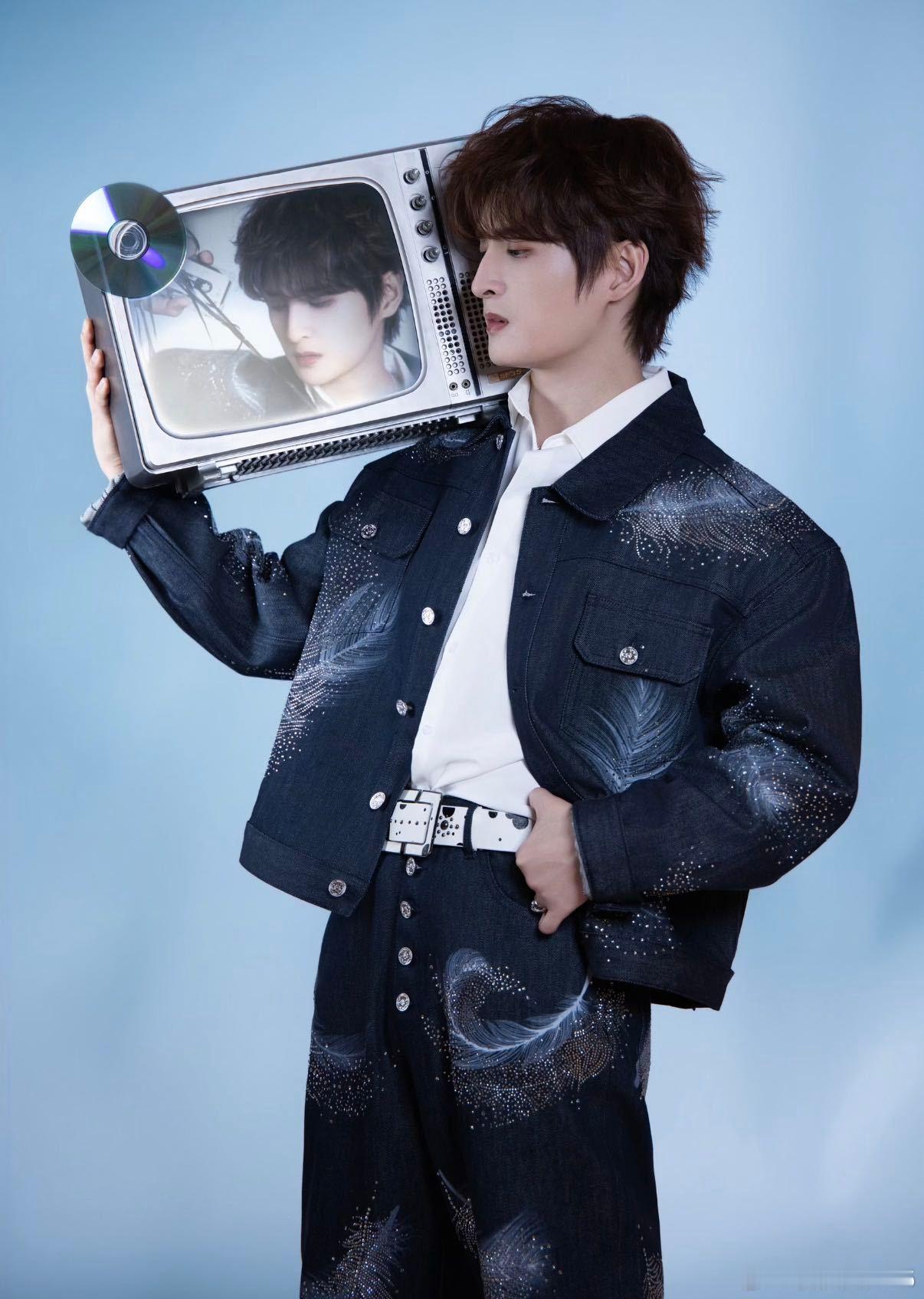 张远bird这次真飞起来了 张远四巡先导片概念太顶了！开篇卡夫卡的话瞬间拉满宿命