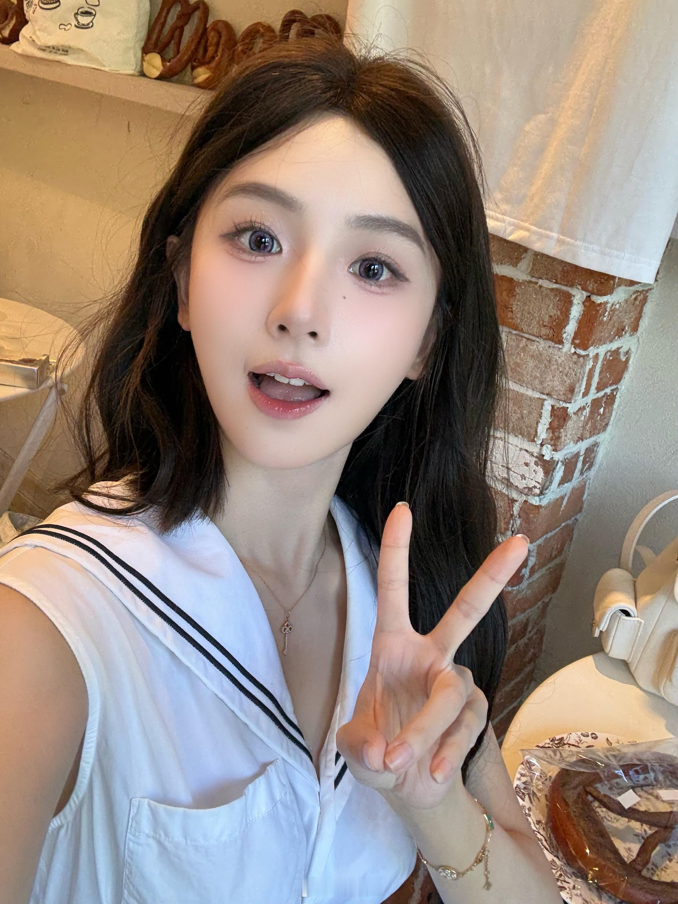 新眉毛✔️新头发✔️ ​​​