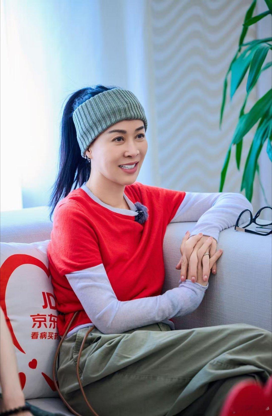 又被那英耿直到了花儿与少年 节目组的套路在她面前全失灵，毕竟那英从不吃“剧本”这