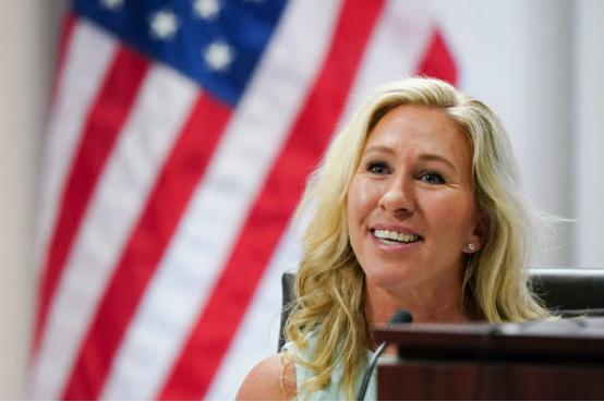 新闻快讯——共和党众议员玛乔丽·泰勒·格林发言：
 
“当年萨达姆·侯赛因倒台后