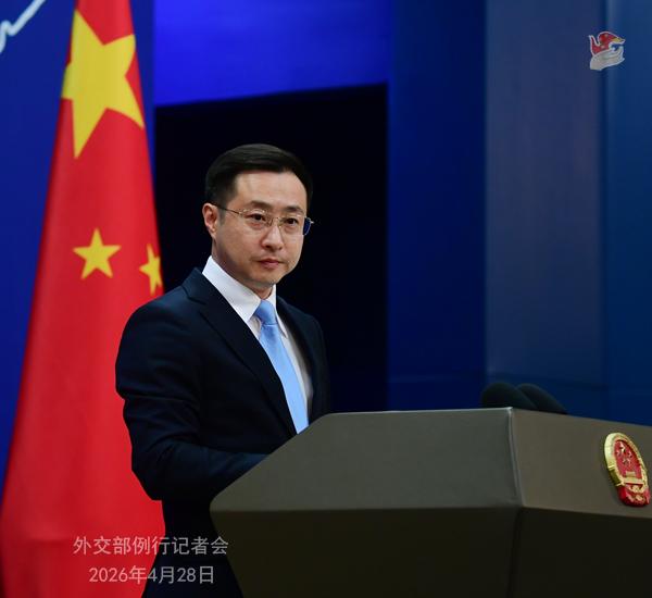 28日日本自民党保守派团体“保守团结会”成员及参政党的166名国会、地方议员参拜