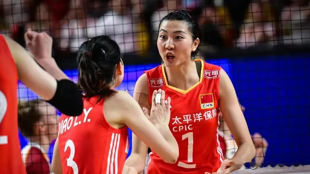 3-2逆转土耳其。3-0战胜波兰，女排脱胎换骨了？蔡斌