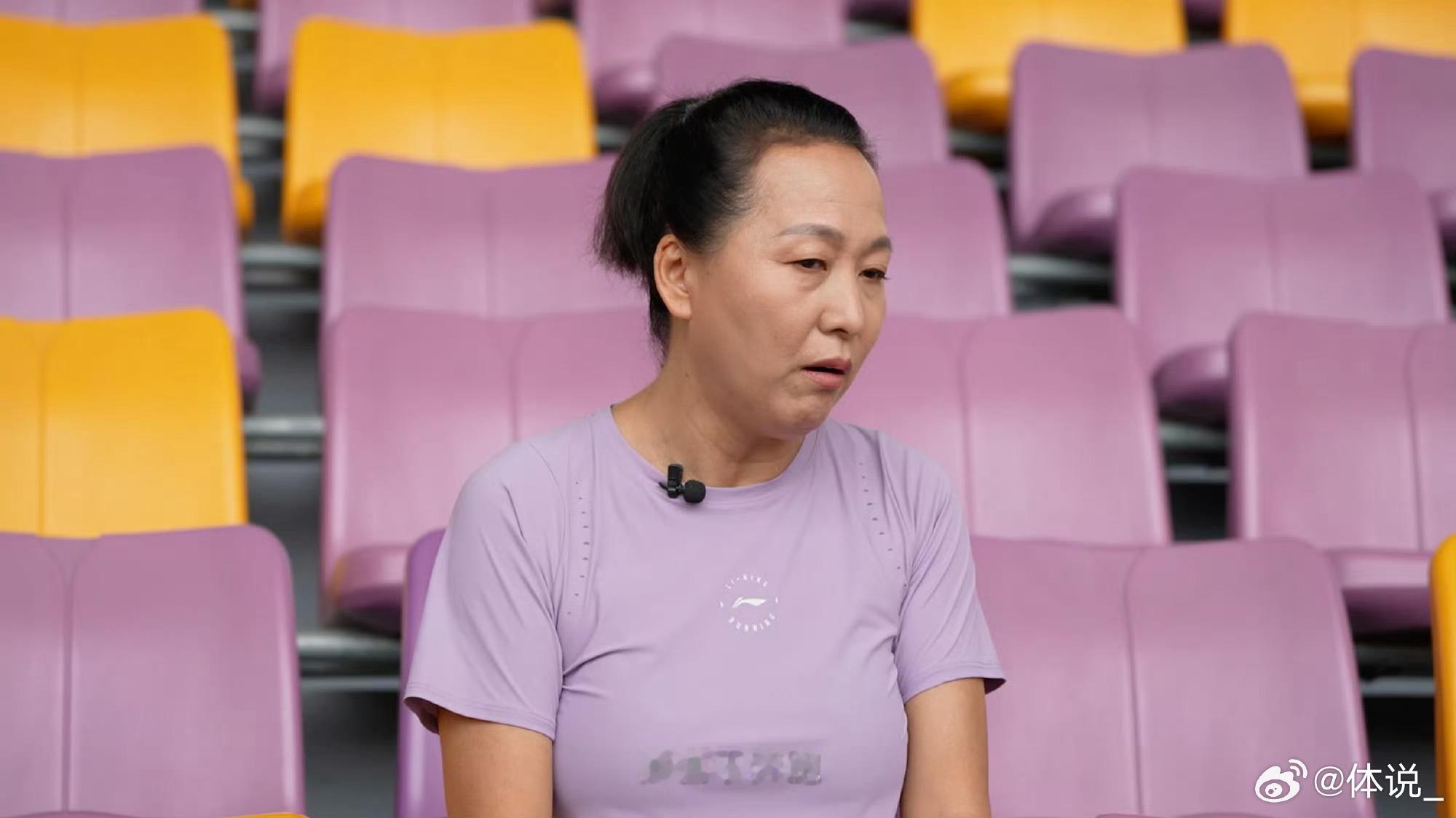 亚洲首位长跑女冠军回忆奥运夺冠名场面王军霞在杭马起点谈运动员需要激励杭马起点见传