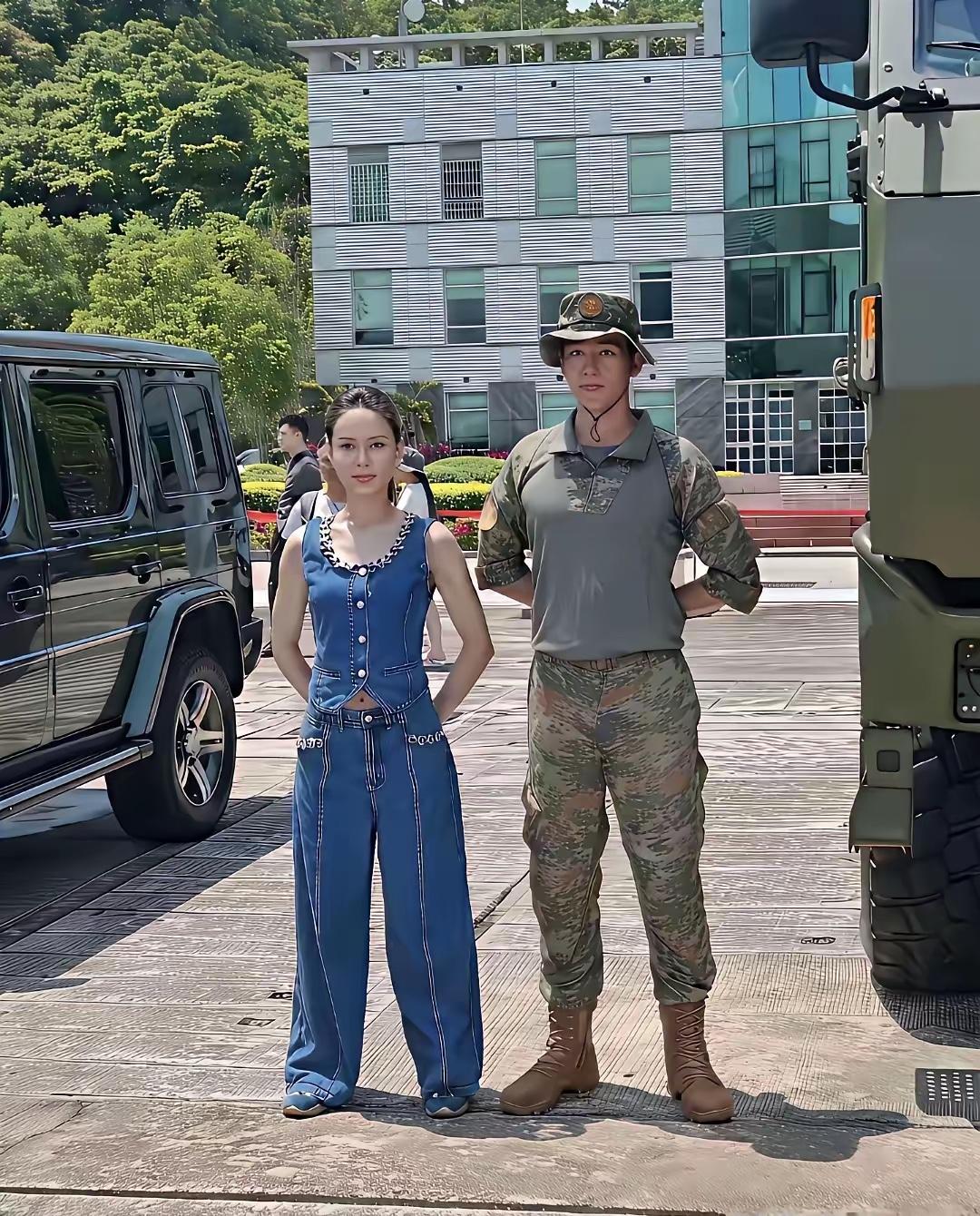 如今这位半老徐娘，曾经也是多少人的白月光，这么多年过去了，依然风韵犹存，你还能认