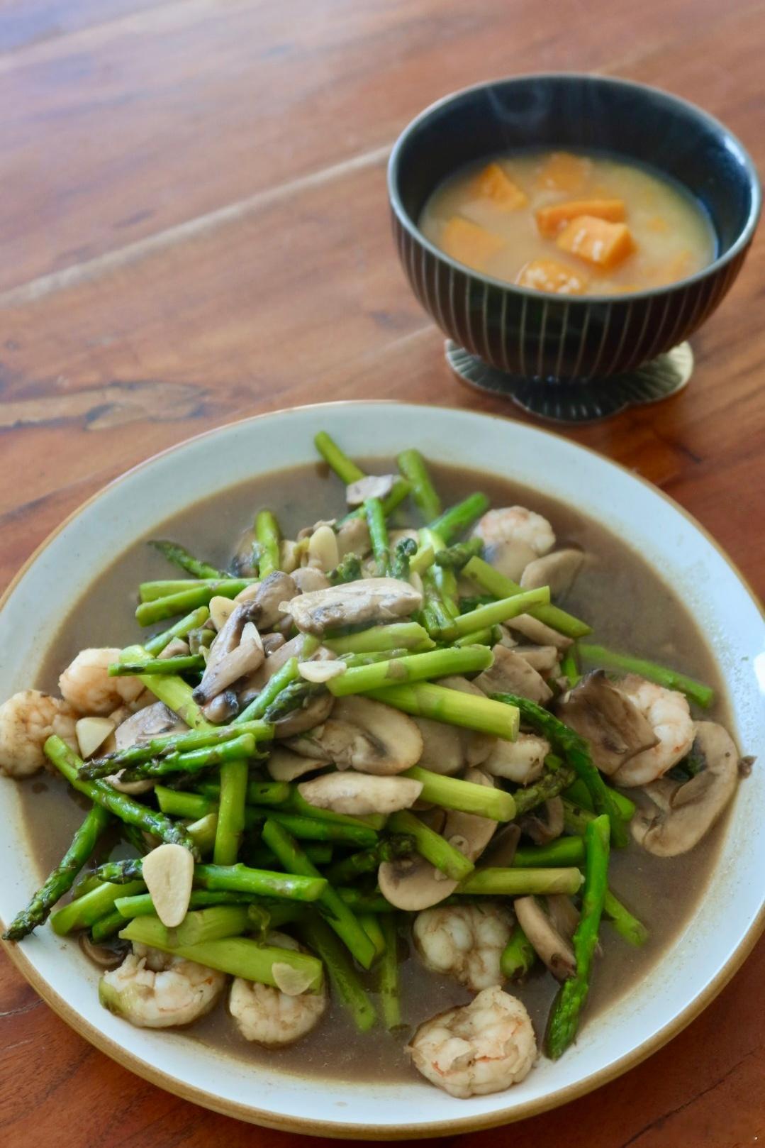 抗炎饮食day97⚠️又给免疫系统上重量早餐：牛油果🥑黄苹果🍎椰奶奶昔午餐：